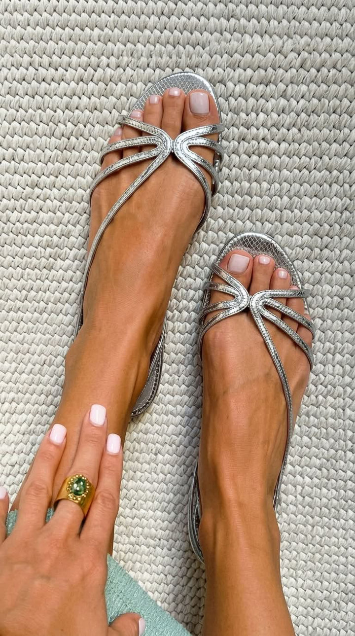 Mia – Golden Summer Elegance Sandals