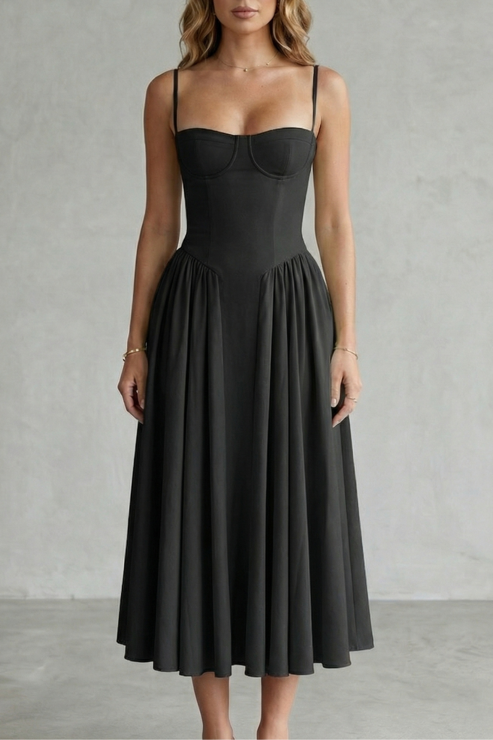 Selma – Timeless structure – Women’s Sleeveless Structured Dress