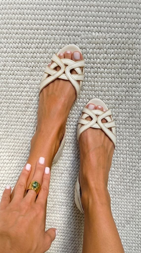 Ella – Elegant Cream Woven Sandals