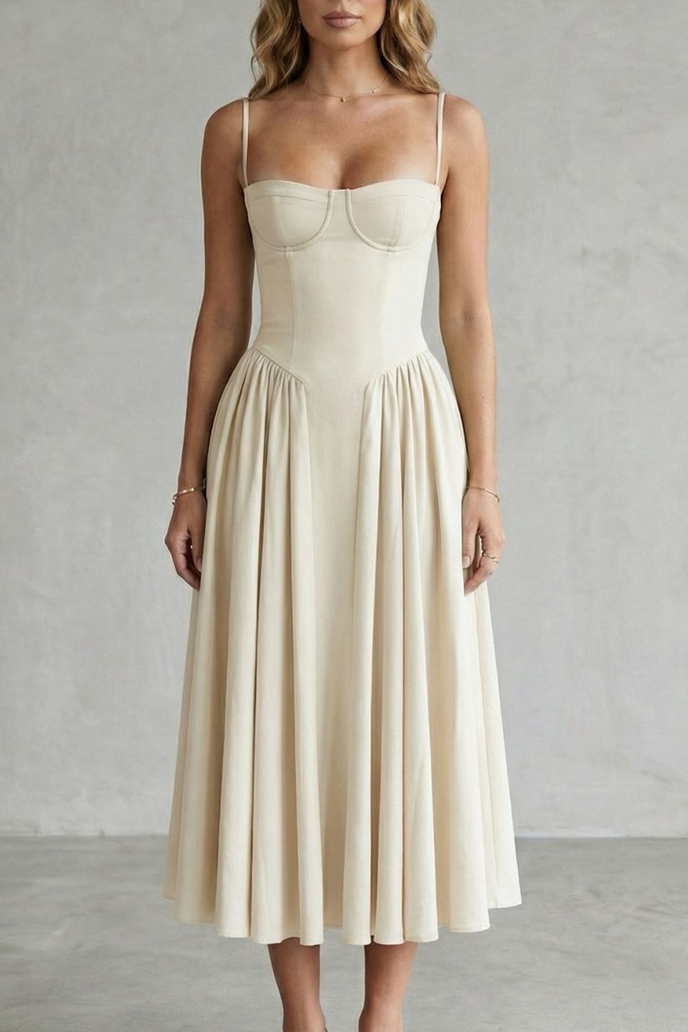 Selma – Timeless structure – Women’s Sleeveless Structured Dress