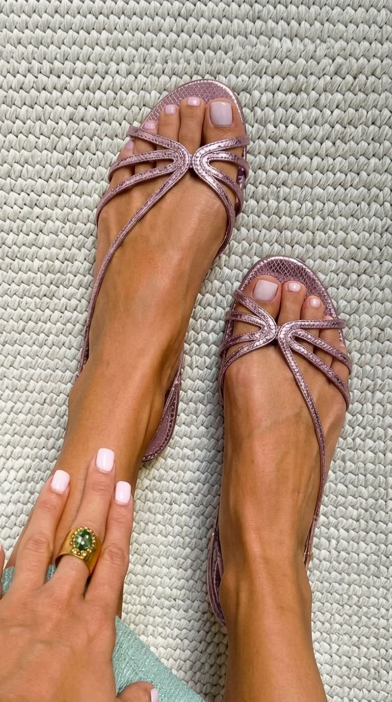 Mia – Golden Summer Elegance Sandals