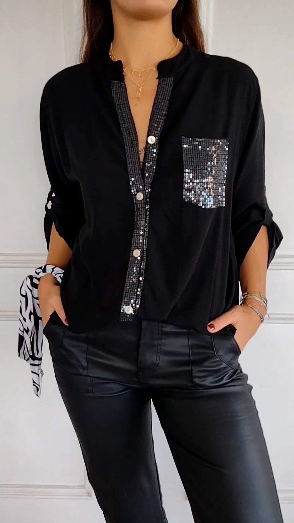 COTTON V™ | V-Neck Mid-Sleeve Casual Top