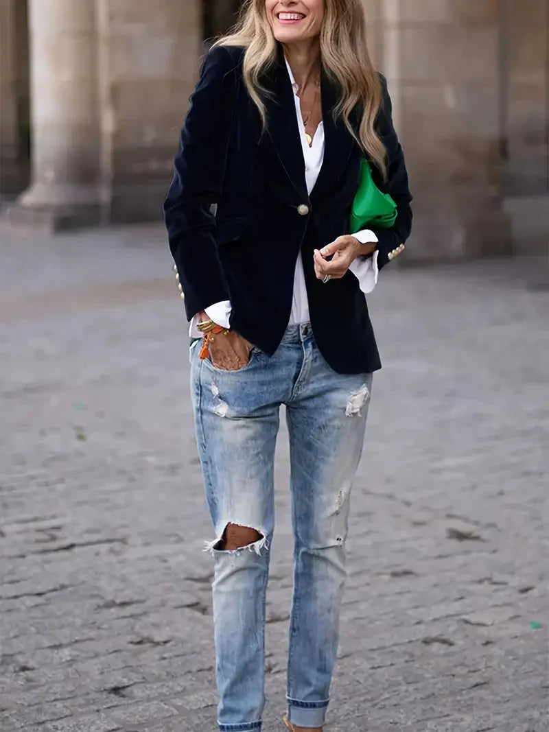 Laurel Crest™ | Elegant Velvet Blazer