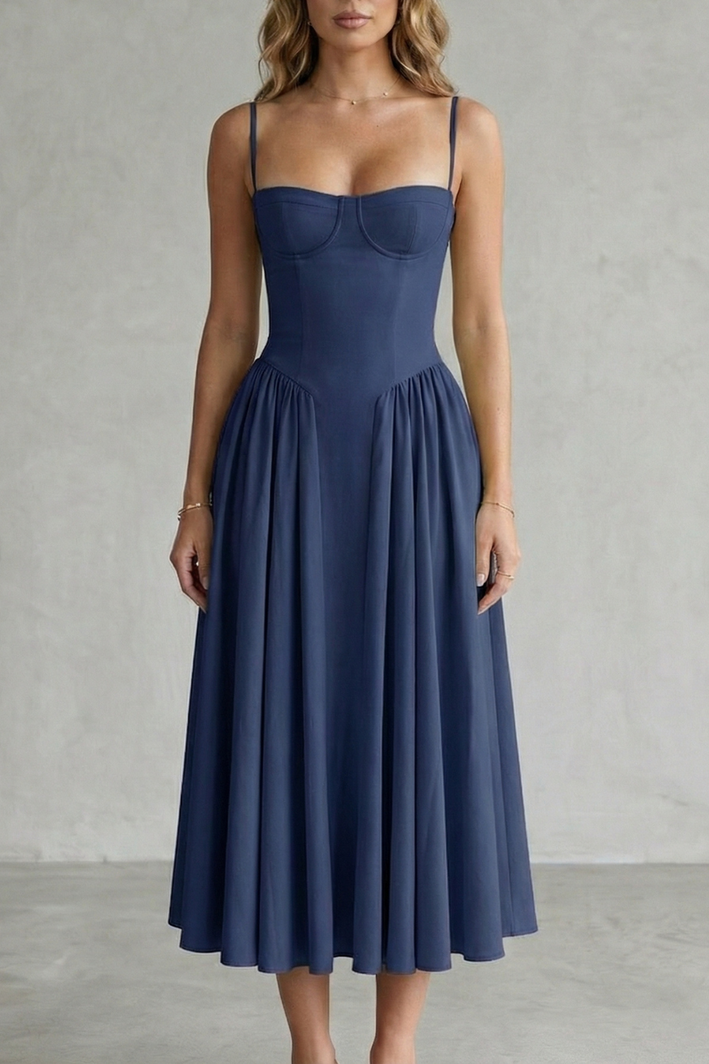 Selma – Timeless structure – Women’s Sleeveless Structured Dress