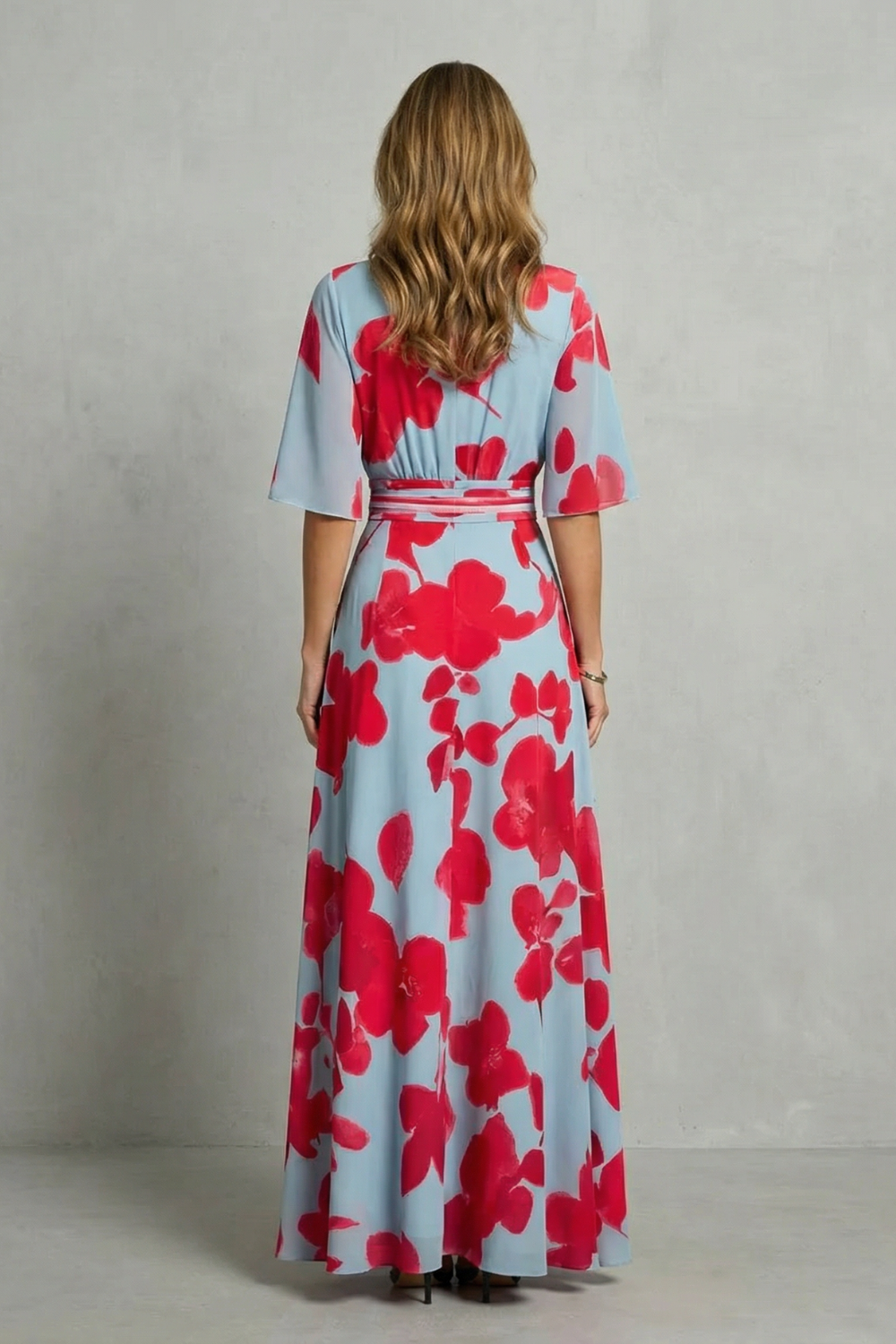 Ivy – Statement bloom contrast – V-neck maxi dress