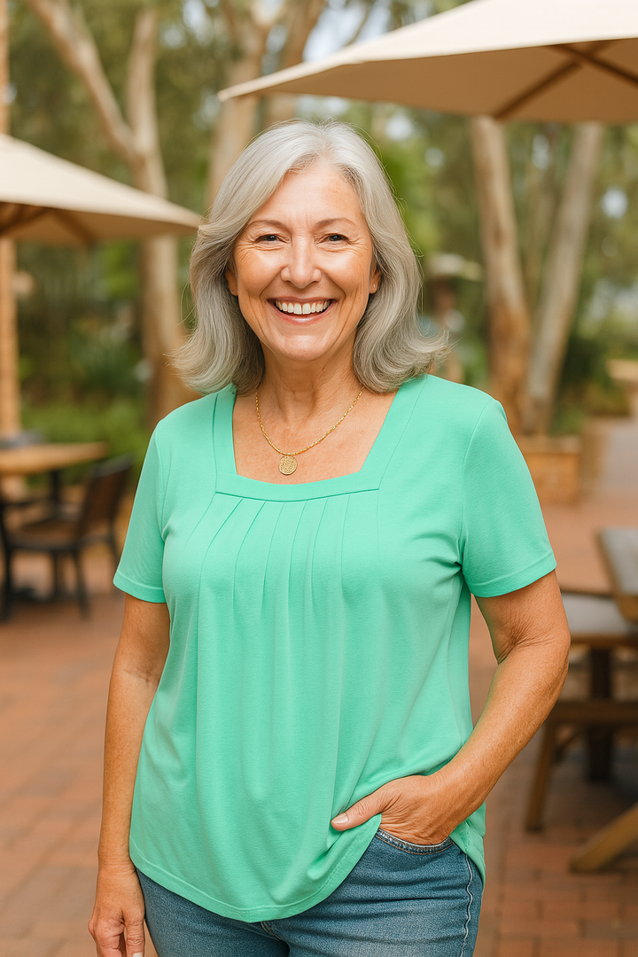 Nicole | Pleated Comfort Top - Everyday confidence