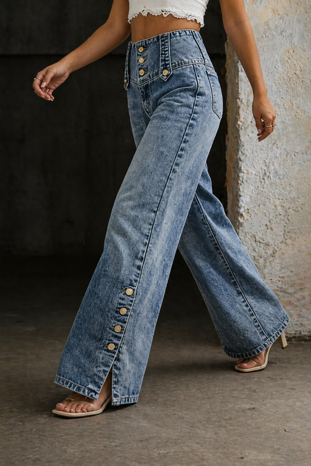 Mia | High Waist Slit Jeans