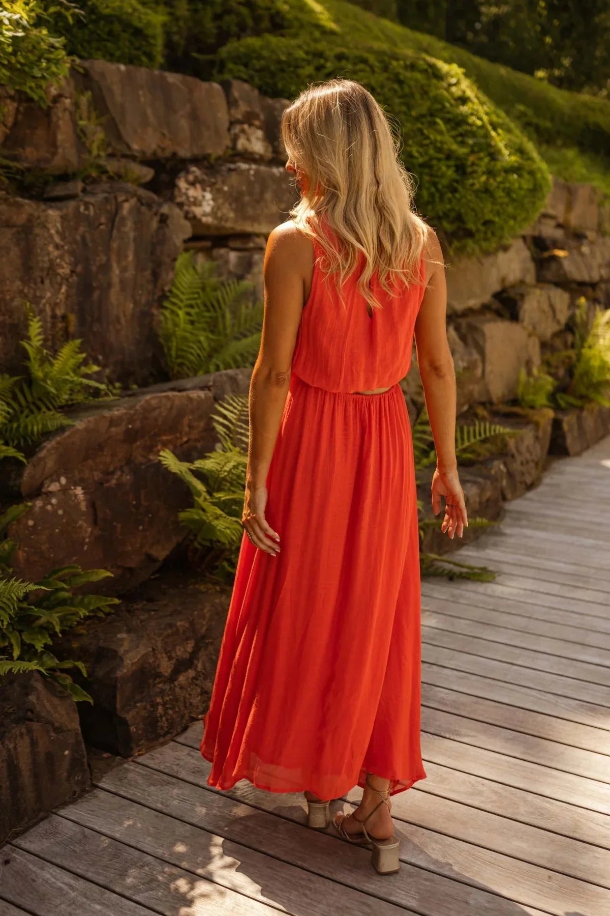 Lyanna™ | Midi Dress in Sunset Orange