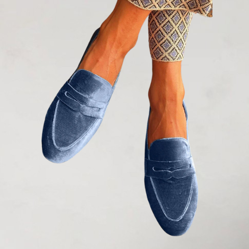 Naomi | Velvet Loafers