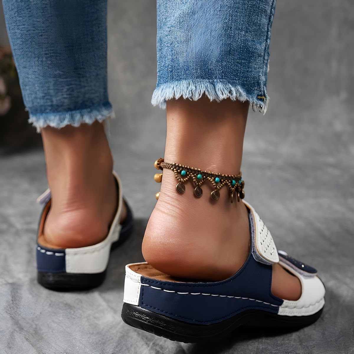 Lina - Elegant Orthopedic Sandals