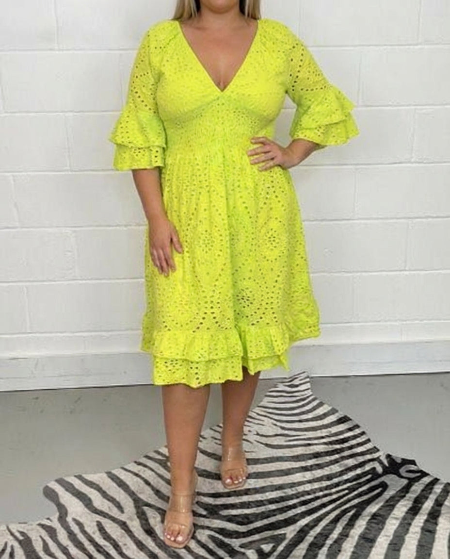 Lior - Elegant Lace Dress