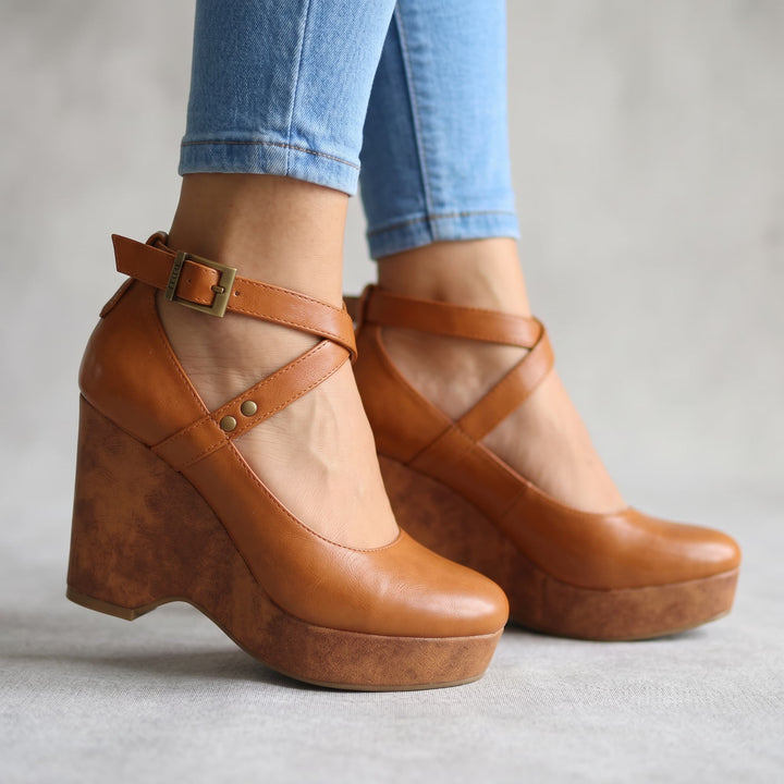 Anna | Cross-Strap Wedges