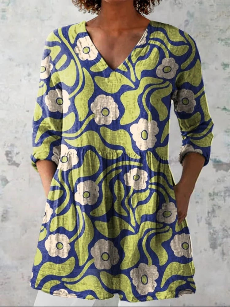 Olivia | Romantic Floral V-Neck Shirt