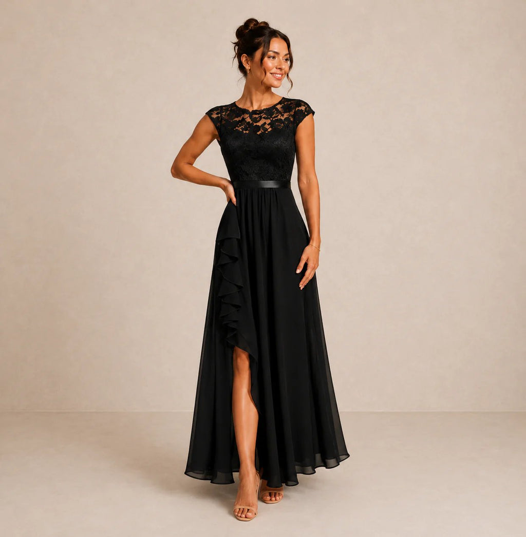 Kiana™ | Maxi dress with lace bodice and asymmetric high-low hem
