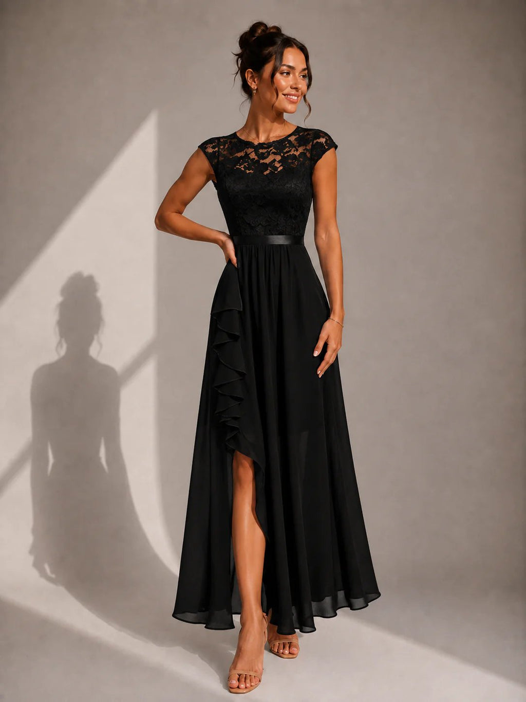 Kiana™ | Maxi dress with lace bodice and asymmetric high-low hem