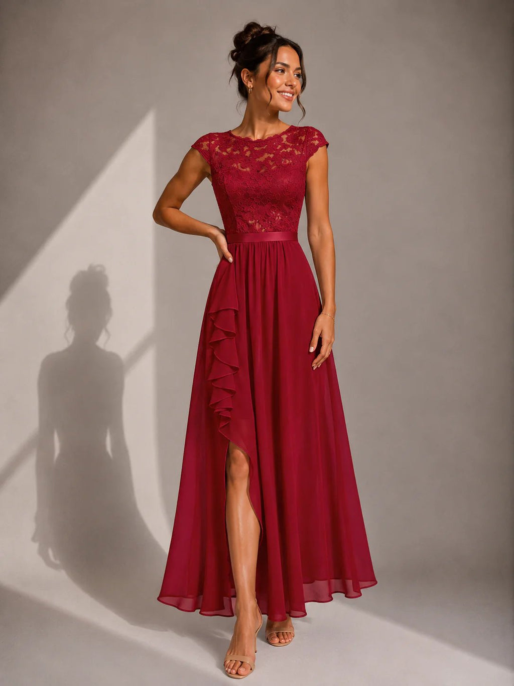 Kiana™ | Maxi dress with lace bodice and asymmetric high-low hem