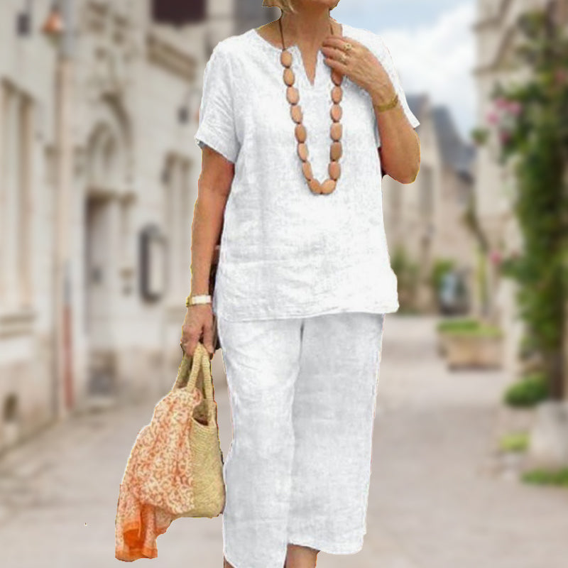 Chiara - Stylish and Cozy Outfit