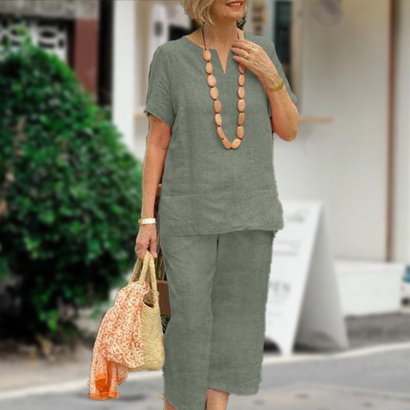 Chiara - Stylish and Cozy Outfit